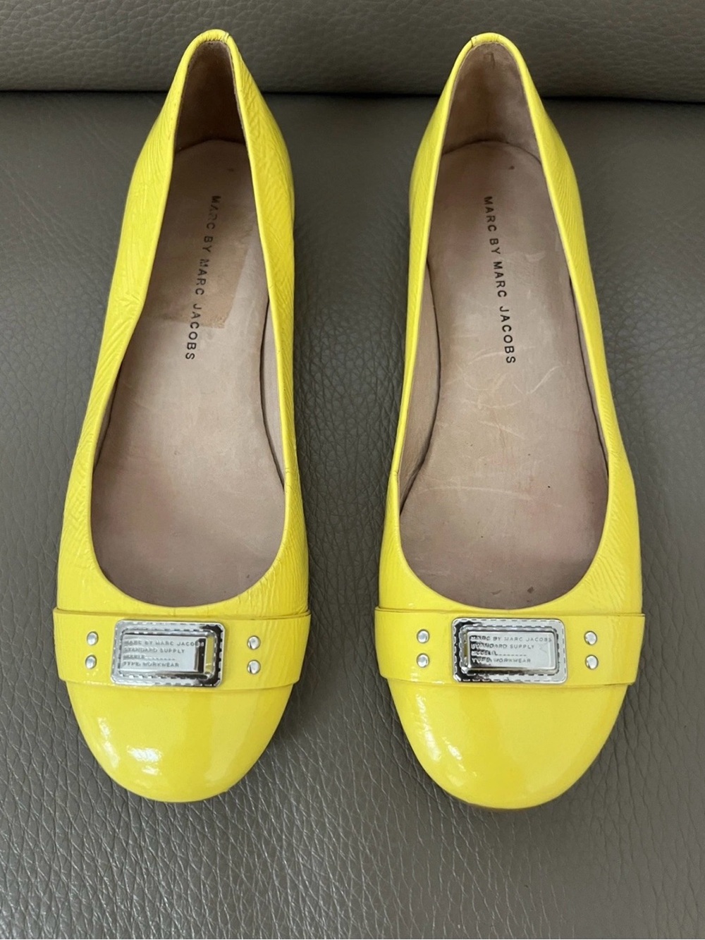 Marc by Marc Jacobs Yellow Patent Leather Ballet Flats, size 7,5-8